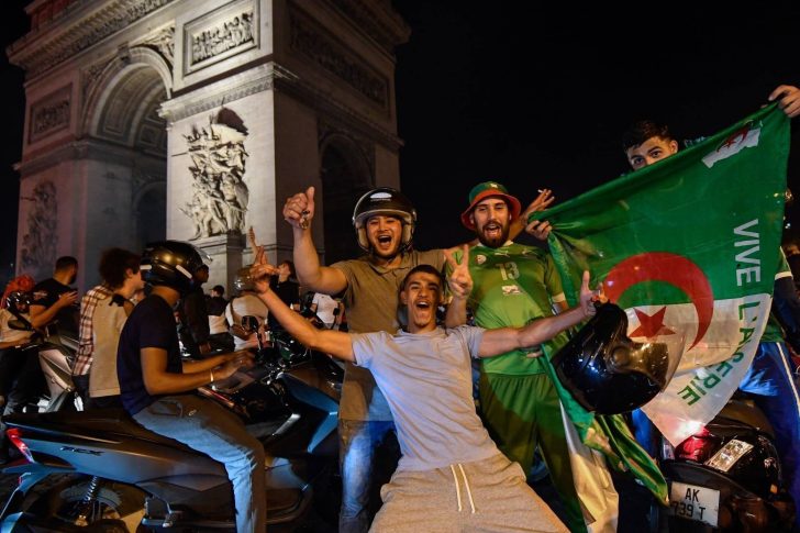 Plusieurs supporters algériens arrêtés à Paris après la finale de la coupe Arabe