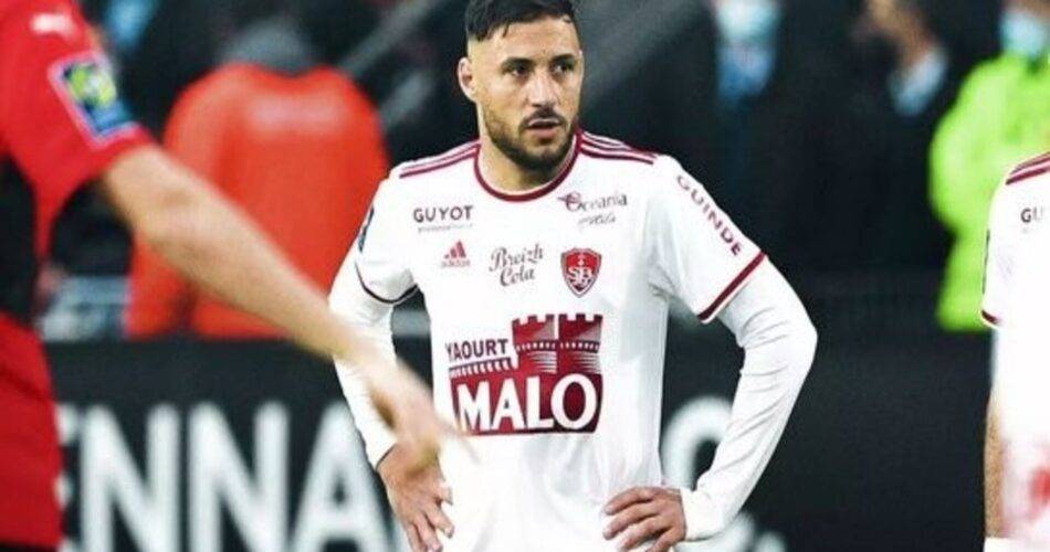 Belaili, Youcef Belaïli suspendu par la Ligue française, Foot Algérie
