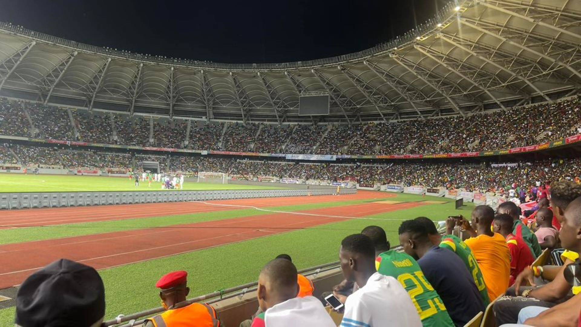 Le match Cameroun-Algérie arrêté pour manque d’éclairage