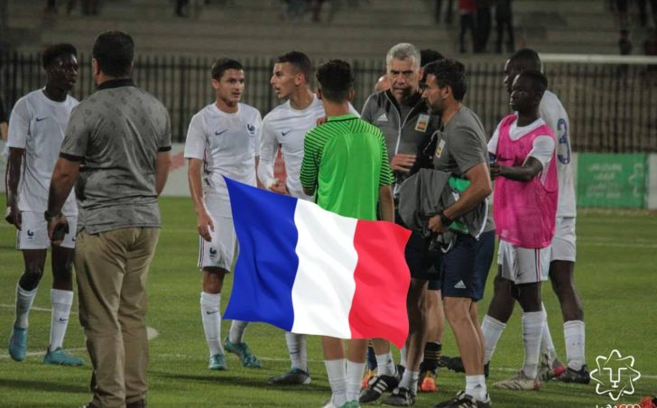 Hymne national sifflé, des diplomates français furieux quittent le stade d’Oran (Vidéo)