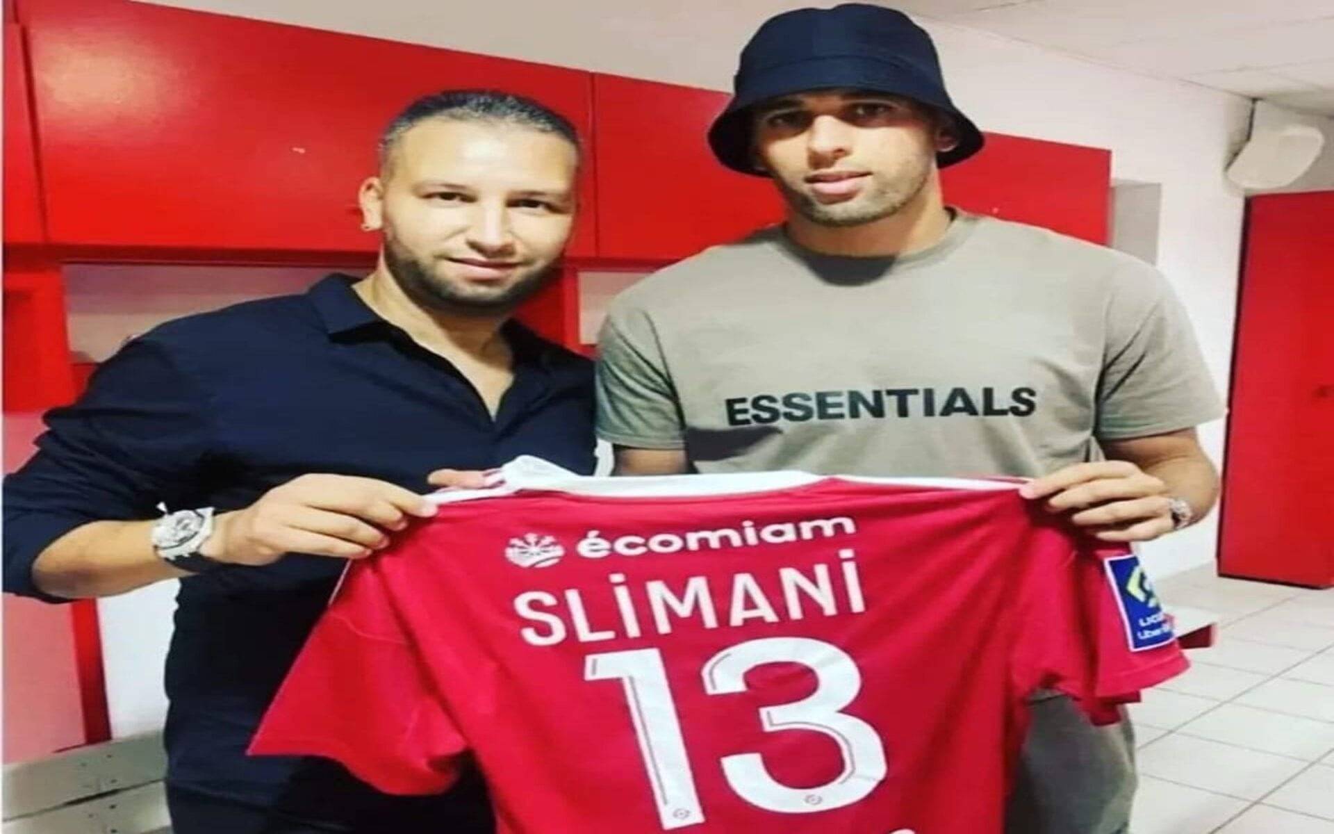 Islam Slimani effectue son retour en France (Officiel)