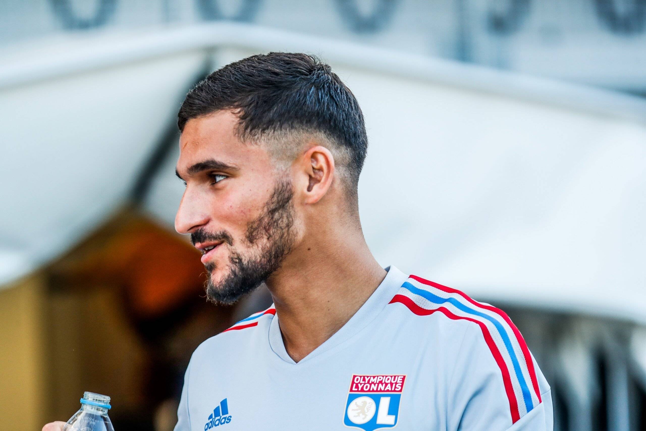 Houssem Aouar quittera Lyon en juin, mais vers où ? Un club en pôle position